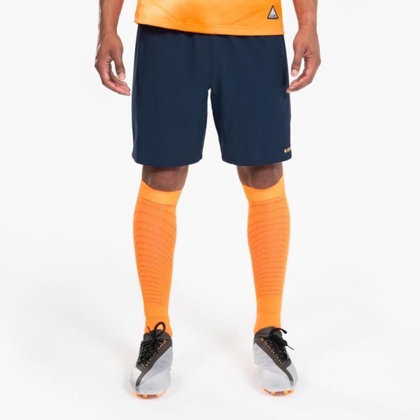 Spodenki piłkarskie Kipsta CLR. Brązowe szorty KIPSTA, xl, bez wzorów, z elastanu, sportowe. Za 89.99 zł.