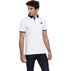 Koszulka polo w kolorze białym. Koszulki polo marki Javier Larrainzar. W wyprzedaży za 99.95 zł.