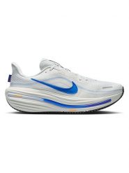 Nike Buty "AIR WINFLO 12" w kolorze biało-niebieskim do biegania rozmiar: 45,5. Białe buty do biegania Nike, bez wzorów, bez zapięcia, do biegania. Za 338.53 zł.