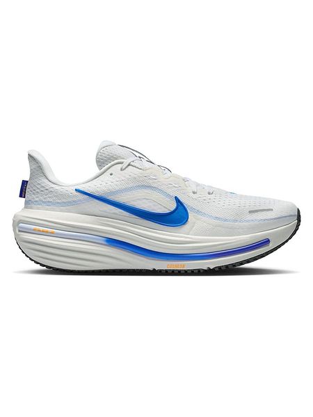 Nike Buty "AIR WINFLO 12" w kolorze biało-niebieskim do biegania rozmiar: 45,5. Białe buty do biegania Nike, bez wzorów, bez zapięcia, do biegania. Za 328.18 zł.