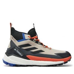 Trekkingi adidas. Brązowe botki sznurowane Adidas, bez wzorów, z gore-texu, bez obcasa, bez zapięcia. Za 579.99 zł.