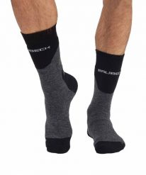 Skarpety trekkingowe męskie wełniane Brubeck Trekking Merino. Szare skarpety Brubeck, bez wzorów, z wełny. Za 70.00 zł.
