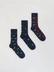 3 pack świątecznych skarpet - granatowy. Niebieskie skarpety Reserved, bez wzorów. Za 39.99 zł.