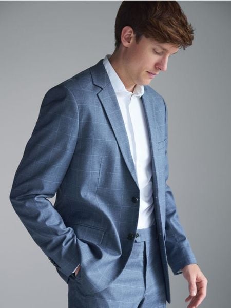 Koszula slim fit - biały. Białe koszule Reserved, l, bez wzorów, z dzianiny, bez kołnierzyka, bez ramiączek. Za 129.99 zł.