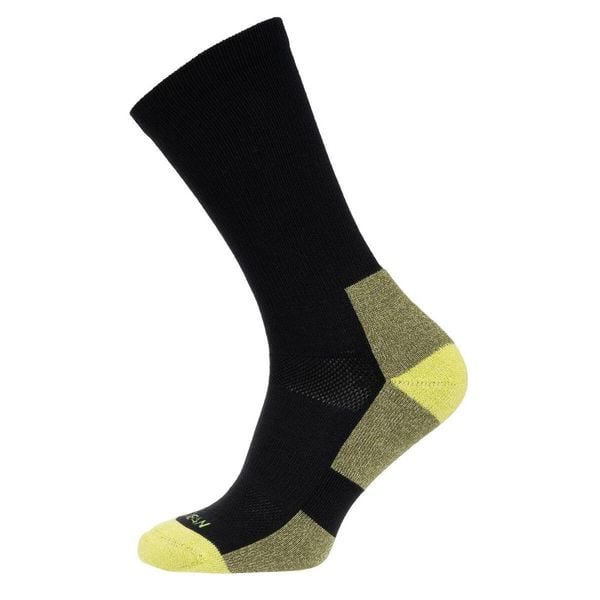 Skarpety Trekkingowe Na Giean Medium Weight Crew Black. Czarne skarpety NA GIEAN, bez wzorów. Za 89.99 zł.