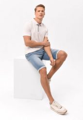 Jasnoniebieskie szorty jeansowe E-MEXT. Szorty Volcano, m, bez wzorów, z jeansu, klasyczne. Za 159.99 zł.