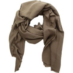 Szal GUESS - AW7951 POL03 OLV. Szaliki marki B'TWIN. W wyprzedaży za 149.00 zł.