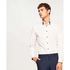Koszula super slim fit z mikroprintem - Biały. Koszule marki Reserved. Za 99.99 zł.