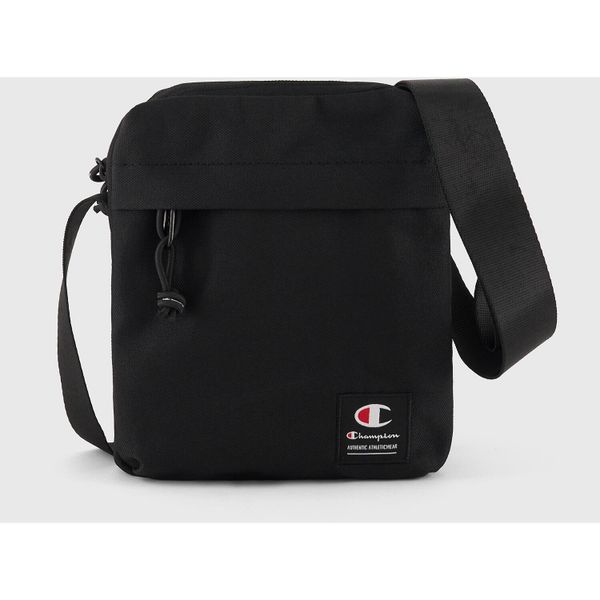 Torebka Champion Small Shoulder Bag czarna 806023 KK001. Czarne torby na ramię Champion, bez wzorów, z materiału, na ramię, małe, bez dodatków. Za 60.99 zł.