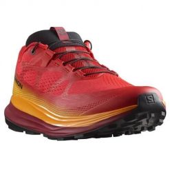Buty do biegania męskie Salomon Ultra Glide 2. Czerwone buty do biegania Salomon, bez wzorów, z materiału, bez zapięcia, do biegania. Za 588.00 zł.