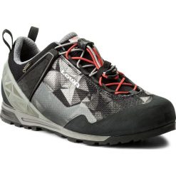 Trekkingi LOWA - Approach Pro Gtx Lo GORE-TEX 210078 Schwarz/Grau 9930. Trekkingi Lowa. W wyprzedaży za 579.00 zł.