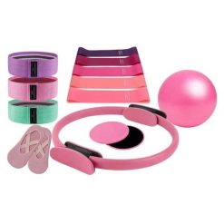 Kompletny zestaw Pilates fitness: obręcz, gumy, ślizgi, piłka i skarpety. Czerwone skarpety SPORTENZIA, bez wzorów, z bawełny. Za 397.99 zł.