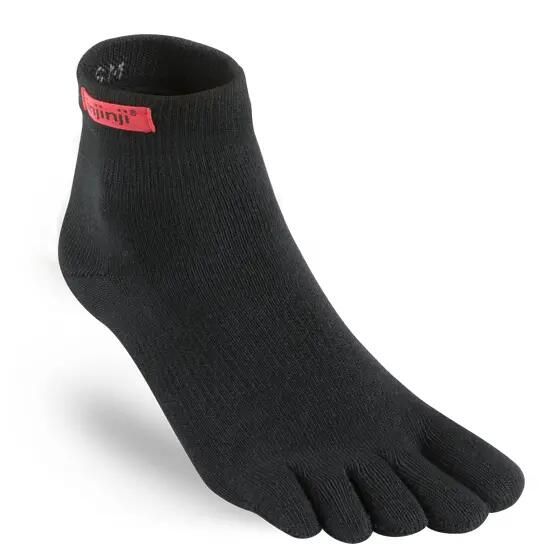 Skarpetki Injinji Original Weight Mini-Crew. Czarne skarpetki sportowe Injinji, bez wzorów. Za 127.50 zł.