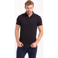 Koszulka polo męska TSM050Z - czarny. Koszulki polo marki 4F. W wyprzedaży za 49.99 zł.
