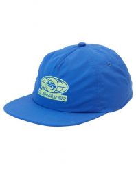 Czapka Snapback dla Mężczyzn STYLE PLYE Niebieski. Niebieskie czapki z daszkiem Quiksilver, bez wzorów, z materiału. Za 139.00 zł.