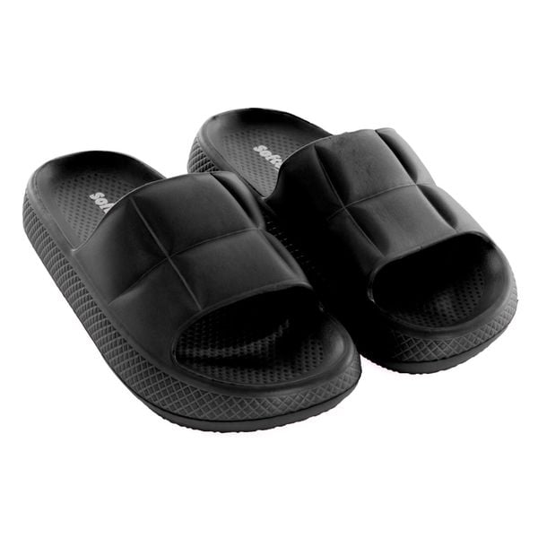 Klapki z gumą balonową Softee w kolorze czarnym. Czarne klapki Softee, z gumy. Za 145.99 zł.