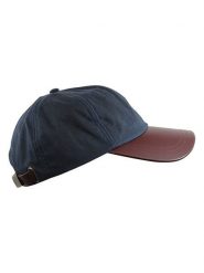 MGO leisure wear Czapka "Harry" w kolorze granatowo-brązowym rozmiar: onesize. Niebieskie czapki z daszkiem MGO leisure wear, bez wzorów. Za 100.99 zł.