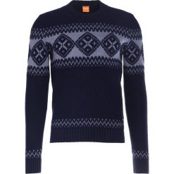 BOSS CASUAL KIONAS Sweter dark blue. Swetry nierozpinane BOSS CASUAL. W wyprzedaży za 428.45 zł.