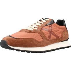Buty MUNICH 8911002M LEGGERA 02 Pomarańczowy. Brązowe buty turystyczne munich, bez wzorów, z syntetyku, bez zapięcia, na fitness i siłownię. Za 446.99 zł.