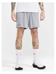 Craft Szorty sportowe "ADV Essence" w kolorze szarym rozmiar: XL. Szare krótkie spodenki sportowe Craft, xl, bez wzorów, z materiału. Za 126.95 zł.