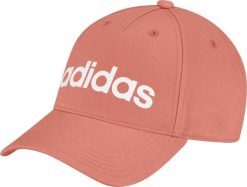 Adidas Daily Cap – bawełniana czapka z zapięciem snapback (S/M). Białe czapki z daszkiem Adidas, bez wzorów, z bawełny. Za 145.99 zł.