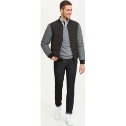 SPODNIE DŁUGIE MĘSKIE KRÓJ 5-POCKET. Spodnie materiałowe marki TOP SECRET. W wyprzedaży za 59.99 zł.