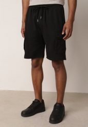 Czarne Szorty z Bawełną w Stylu Safari z Kieszeniami Cargo Sabririla. Czarne szorty Born2be, l, bez wzorów, z bawełny. Za 69.99 zł.