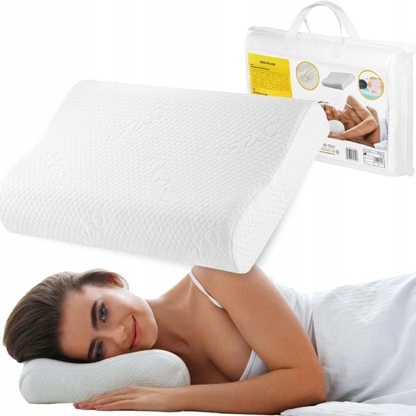 Poduszka do spania 4FIZJO. Białe piżamy 4FIZJO, bez wzorów, bez ramiączek. Za 79.99 zł.