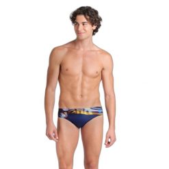 Kąpielówki Arena Dreamhline. Niebieskie kąpielówki Arena, m, bez wzorów. Za 212.00 zł.