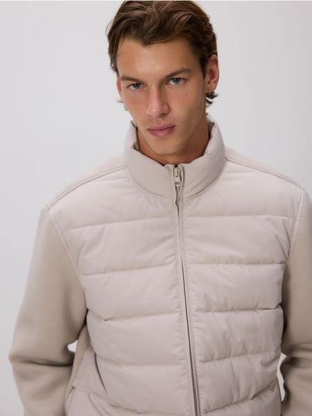 Kurtka ze stójką - beżowy. Brązowe kurtki Reserved, l, bez wzorów, z materiału, bez kaptura. W wyprzedaży za 99.99 zł.