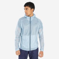 Lekka kurtka turystyczna męska Quechua MH900. Niebieskie kurtki softshell QUECHUA, l, bez wzorów, z materiału, bez kaptura. W wyprzedaży za 89.99 zł.