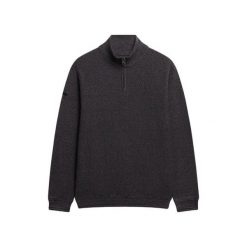 Kozak bawełniany z kołnierzem typu trucker Superdry. Czarne swetry nierozpinane Superdry, na zimę, m, bez wzorów, z bawełny, bez kołnierzyka, bez ramiączek. Za 385.95 zł.