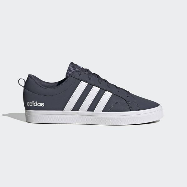 Buty męskie do chodzenia klasyczne Adidas VS PACE 2.0. Białe sztyblety Adidas, bez wzorów, z gumy, bez obcasa, bez zapięcia. Za 239.00 zł.