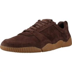 Buty CLARKS 26327296C SHARPHAM LACE Brązowy. Brązowe buty turystyczne Clarks, bez wzorów, bez zapięcia, na fitness i siłownię. Za 391.99 zł.