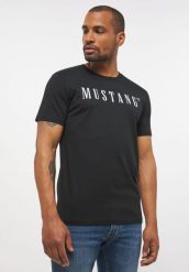 MUSTANG Style Alex C LOGO Tee MĘSKI T-SHIRT KOSZULKA NADRUK Black 1013221 4142. Czarne t-shirty Mustang, l, bez wzorów, z bawełny, bez kołnierzyka, bez ramiączek. Za 69.99 zł.
