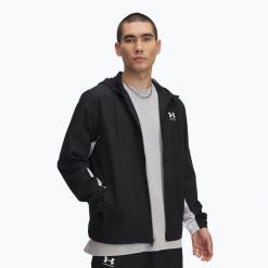 Kurtka męska Under Armour Rival Woven Windbreaker. Czarne kurtki Under Armour, l, bez wzorów, bez kaptura. Za 189.99 zł.