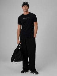 4F T-shirt slim z nadrukiem męski - czarny XL. Czarne t-shirty 4F, m, bez wzorów, z bawełny, bez kołnierzyka, bez ramiączek. Za 69.99 zł.