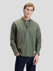 MESKA KOSZULA LEE WORKWEAR BUTTON DOWN OAK MOSS 112376598. Zielone koszule Lee, m, bez wzorów, bez kołnierzyka, bez ramiączek. Za 139.99 zł.