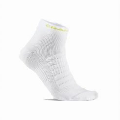 Skarpety Craft Adv Dry Mid. Czarne skarpety Craft, bez wzorów. Za 141.50 zł.
