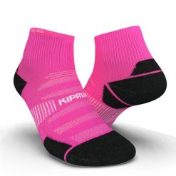 Skarpetki do biegania Kiprun Run 900 średnie grube. Czerwone skarpety KIPRUN, bez wzorów, z dzianiny. Za 29.99 zł.