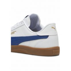 Sneakersy PUMA Club 5v5 PUMA White Clyde Royal Gold Blue. Białe buty sportowe casual Puma, bez wzorów, bez zapięcia. W wyprzedaży za 239.00 zł.