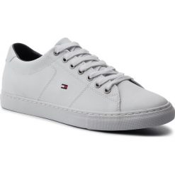 Sneakersy TOMMY HILFIGER - Essential Leather Sneaker FM0FM02157 White 100. Buty sportowe casual Tommy Hilfiger. Za 449.00 zł.