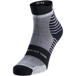 Skarpetki UNI ODLO Socks quarter PERFORMANCE MERINO TRAIL. Czarne skarpety ODLO, bez wzorów, z elastanu. Za 89.99 zł.
