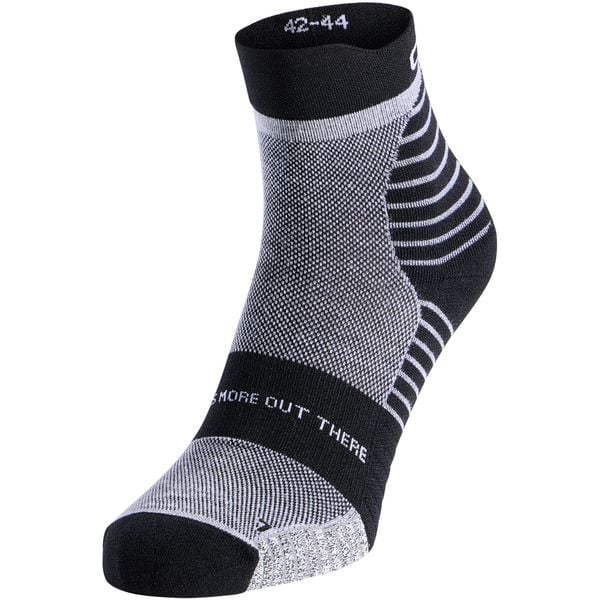 Skarpetki UNI ODLO Socks quarter PERFORMANCE MERINO TRAIL. Czarne skarpety ODLO, bez wzorów, z elastanu. Za 89.99 zł.
