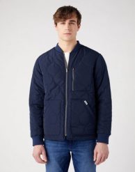 WRANGLER PADDED JACKET MESKA KURTKA PRZEJŚCIOWA JESIENNA CIEPŁA NAVY W40KWU114 W40K011976. Niebieskie kurtki Wrangler, na jesień, m, bez wzorów, bez kaptura. Za 289.99 zł.