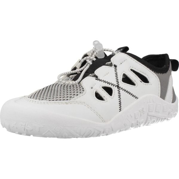 Buty MUNICH MINI GLOS 03 Biały. Białe buty turystyczne munich, bez wzorów, z syntetyku, bez zapięcia, na fitness i siłownię. Za 199.99 zł.