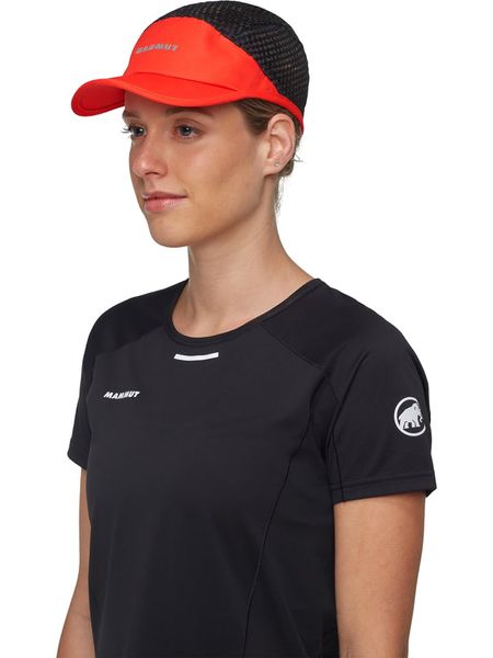 Mammut Czapka w kolorze czerwono-czarnym rozmiar: S/M. Czarne czapki z daszkiem Mammut, bez wzorów, z bawełny. Za 77.95 zł.