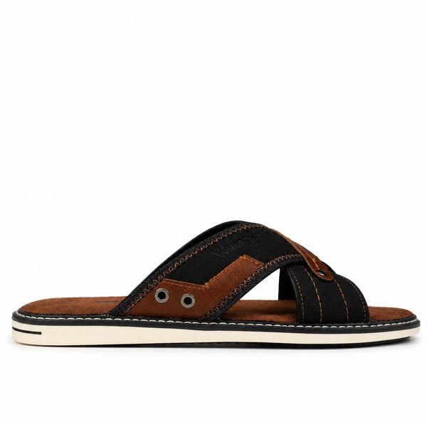 Klapki męskie Wrangler CALVIN SLIDER MEN LOW. Brązowe klapki Wrangler, z materiału. Za 149.00 zł.