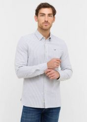 Męska Koszula Mustang Style Edinburg Green Stripe 1016953 12800. Zielone koszule Mustang, m, bez wzorów, bez kołnierzyka, bez ramiączek. Za 169.99 zł.