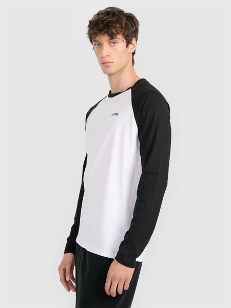 4F Longsleeve regular z nadrukiem męski - biały XXL. Białe bluzki z długim rękawem 4F, m, bez wzorów, bez kołnierzyka, bez ramiączek. Za 79.99 zł.
